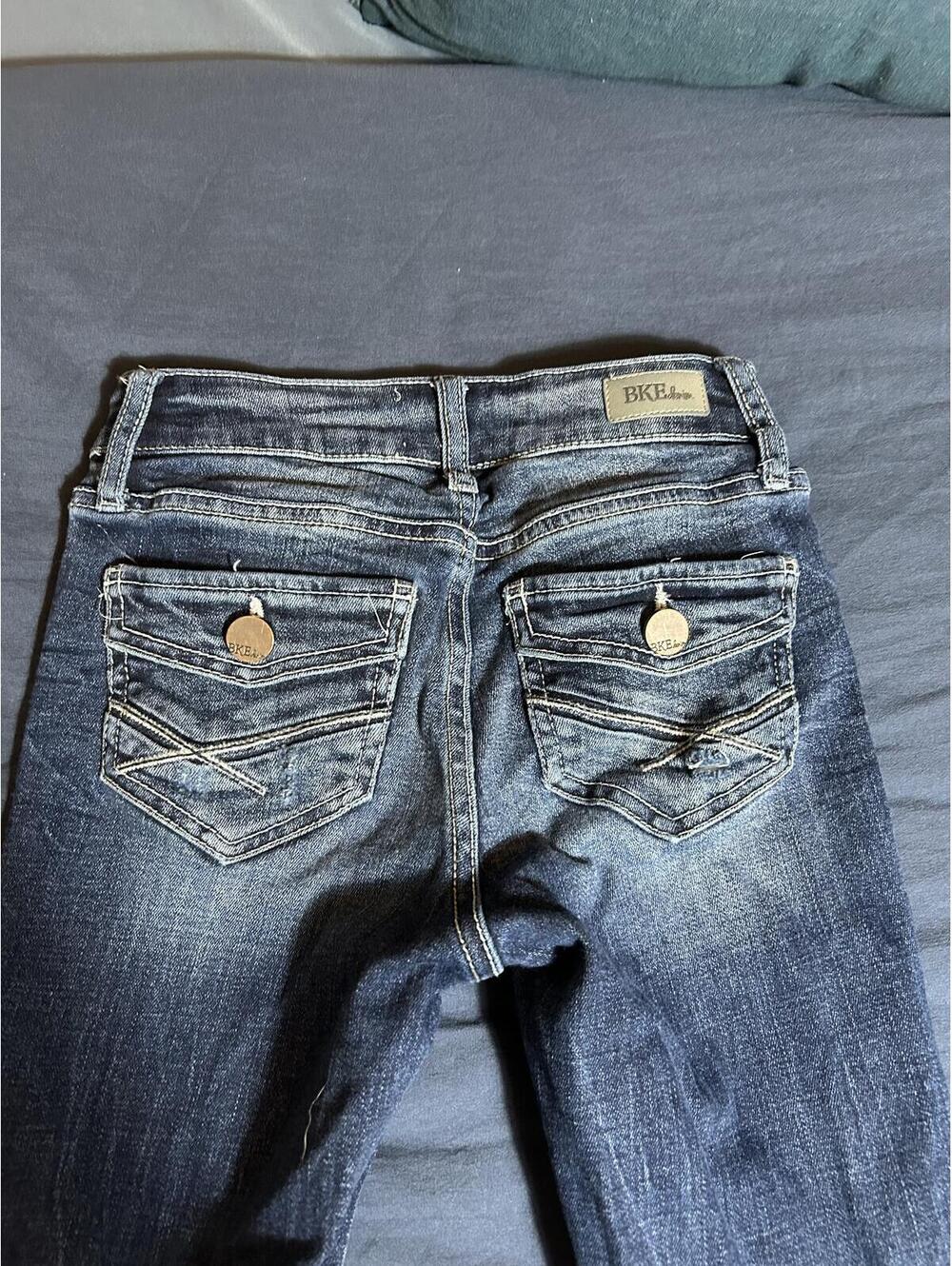 BKE Youth Dark Wash Flare Jeans Size 8 - Picture 5 of 5